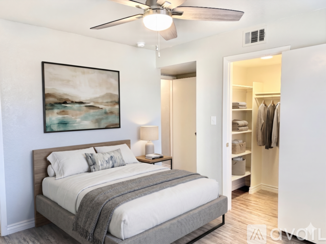 3208 E Flower St, Unit 209 Rental photo 3